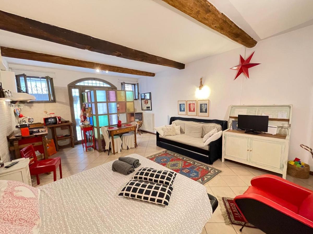 La Casa Degli Zii Lägenhet Ferrara Exteriör bild