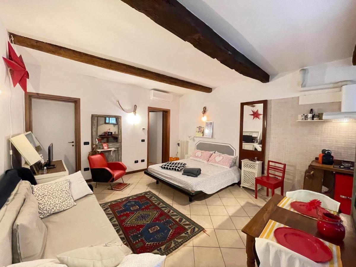 La Casa Degli Zii Lägenhet Ferrara Exteriör bild