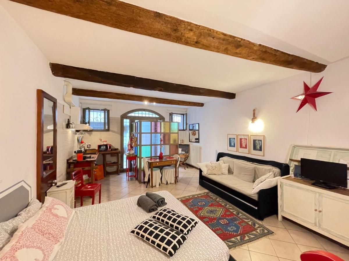 La Casa Degli Zii Lägenhet Ferrara Exteriör bild
