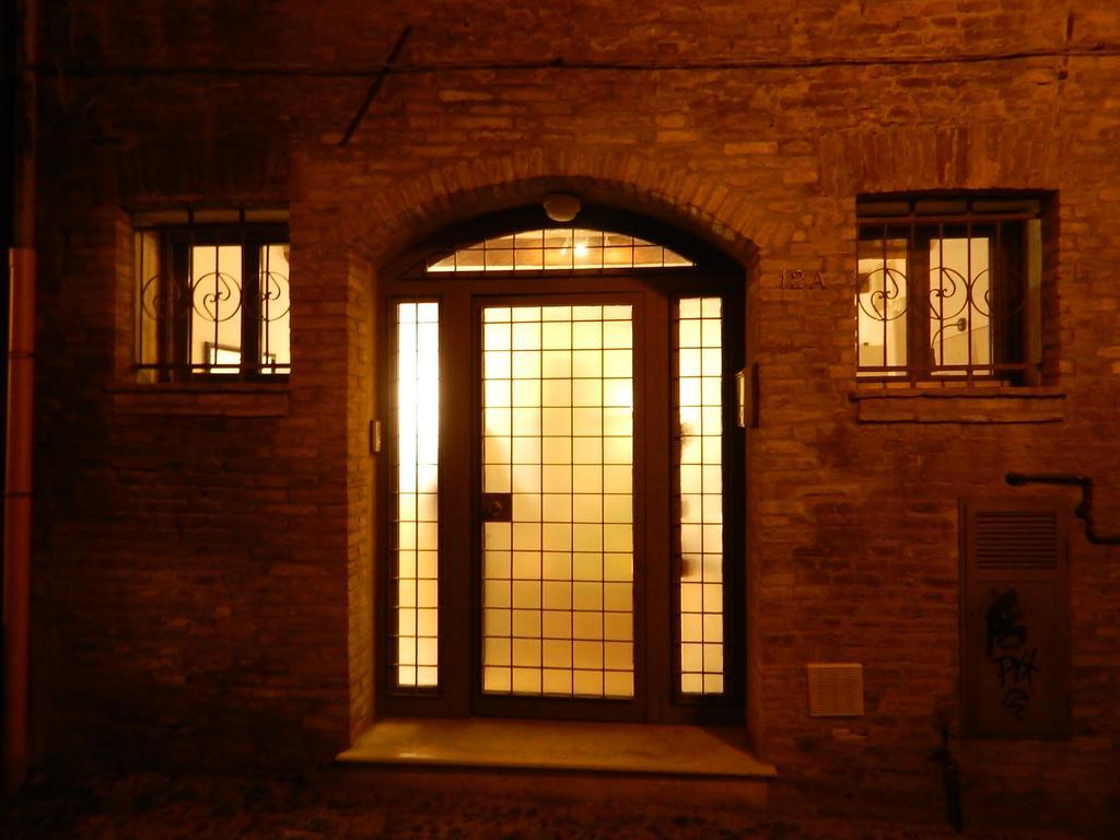 La Casa Degli Zii Lägenhet Ferrara Exteriör bild