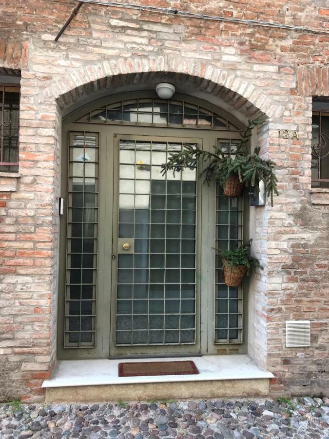 La Casa Degli Zii Lägenhet Ferrara Exteriör bild
